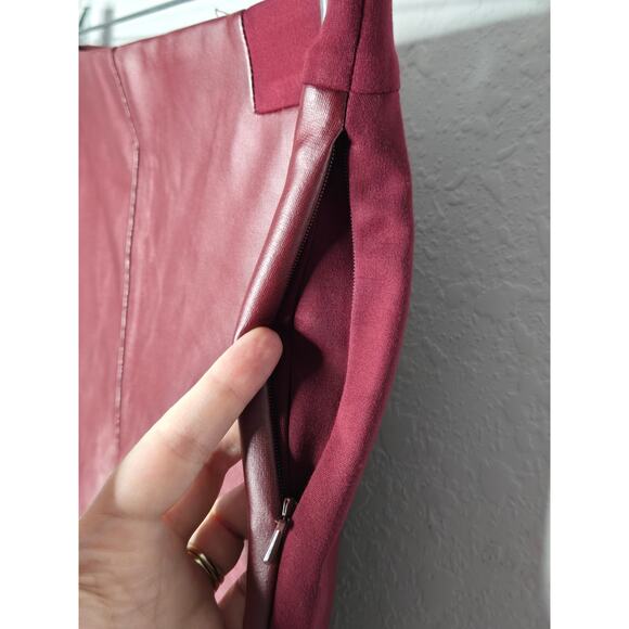 Betabrand Red Jett Faux Leather Skinny Pants Women's Medium - Picture 7 of 11